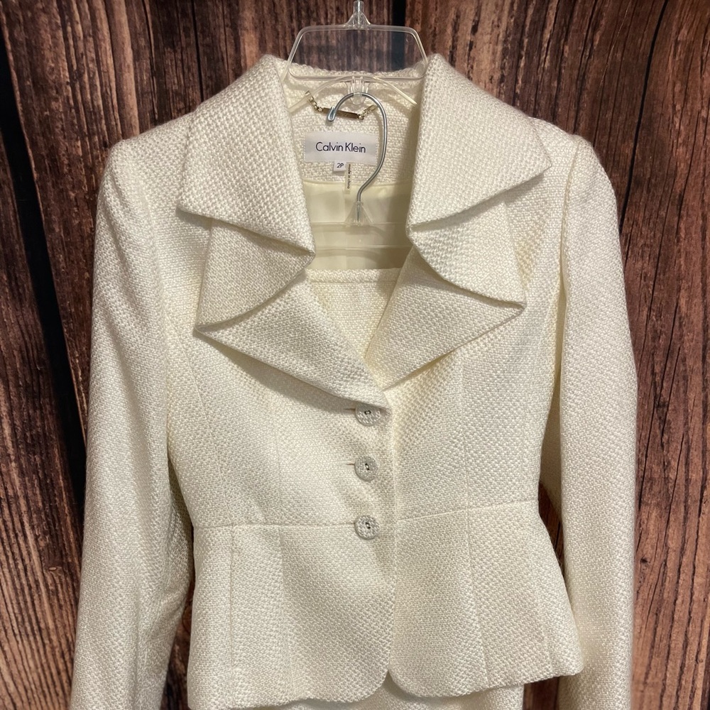 NWT Calvin Klein Two Piece Suit in White. Blazer and Skirt!